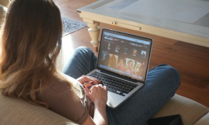 Aύξηση κατά 54,4% των νοικοκυριών της χώρας που έχουν πρόσβαση στο διαδίκτυο από την κατοικία τους, σε σύγκριση με το 2013