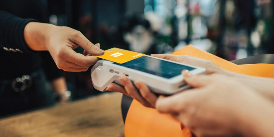 Τράπεζα Πειραιώς: Ταμειακή και POS σε ένα, με τη νέα υπηρεσία eTαμειακή (vid)