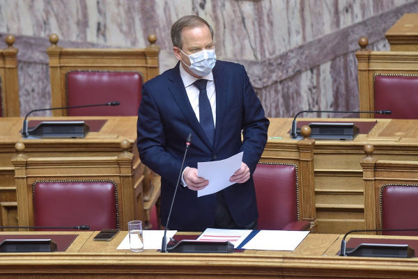 Καραμανλής: Τρέχουμε για να καλύψουμε το χρόνο που «έκλεψαν» από τη Θεσσαλονίκη οι προσφυγές