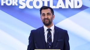 Σκωτία: Νέος πρωθυπουργός ο 37χρονος μουσουλμάνος Χάμζα Γιούσαφ