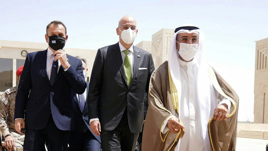 Συνάντηση Δένδια με τον υπουργό Επικρατείας της Σαουδικής Αραβίας: Διαρκώς ενισχυόμενοι οι δεσμοί διμερούς συνεργασίας