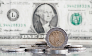 Συνάλλαγμα :Το ευρώ υποχωρεί 0,39%, στα 1,0899 δολάρια