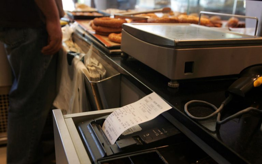 ΑΑΔΕ: 65 επιχειρήσεις εστίασης απέκρυψαν εισόδημα άνω των 14 εκατ. ευρώ