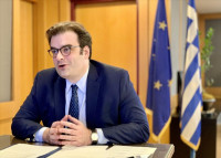 Πιερρακάκης: Μπορούμε να φτάσουμε ταχύτερα από τον ευρωπαϊκό μέσο όρο σε τείχος ανοσίας