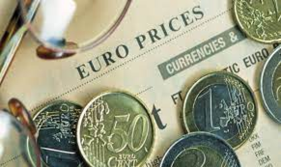 Το ευρώ ενισχύεται 0,32%, στα 1,0542 δολάρια