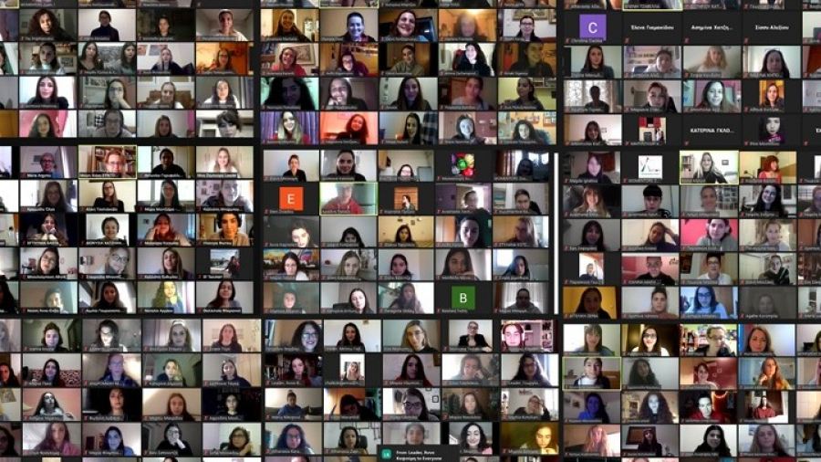 Womentors: Πρόγραμμα πολύπλευρης ενδυνάμωσης νέων γυναικών