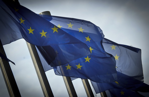 Η Ιρλανδία έριξε τη βιομηχανική παραγωγή της ευρωζώνης