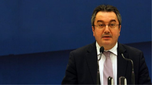 Μόσιαλος: Δικαιώθηκε η στρατηγική της Βρετανίας στους εμβολιασμούς