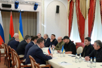 Έτοιμη για συζήτηση, αλλά όχι για ρωσικά τελεσίγραφα, διαμηνύει η ουκρανική πλευρά