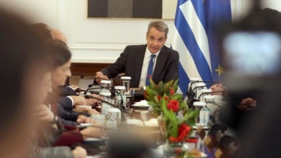 Μητσοτάκης: Η σκέψη μας βρίσκεται με τις οικογένειες των θυμάτων στα Τρίκαλα