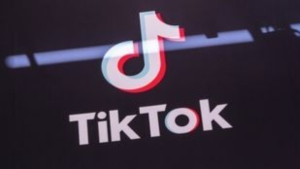Meta, Google, TikTok και Snapchat αντιμέτωπες με μαζικές αγωγές για «εθισμό»