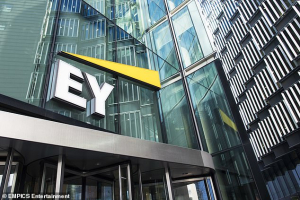 EY: Ξεκινούν οι αιτήσεις για τον διαγωνισμό «Επιχειρηματίας της Χρονιάς 2023»