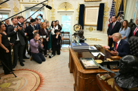ΗΠΑ: CBS, NBC, ABC και Fox στηρίζουν το CNN και σταματούν τη δημοσιογραφική κάλυψη του Τραμπ