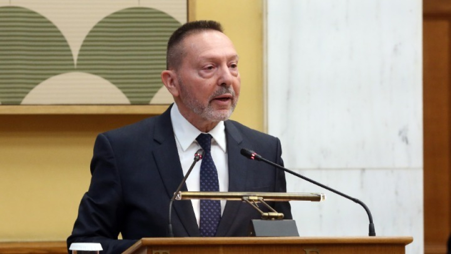 Στουρνάρας: Με βελτίωση στην ποιότητα των θεσμών, η Ελλάδα μπορεί να λάβει αξιολόγηση Α στην τριετία