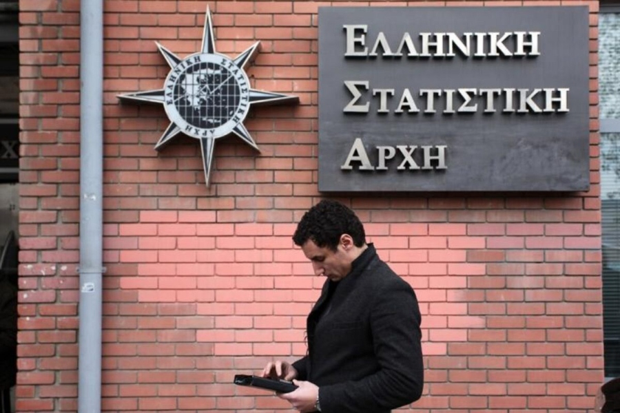 ΕΛΣΤΑΤ: Στο 7,9% μειώθηκε το ποσοστό ανεργίας τον Ιούλιο
