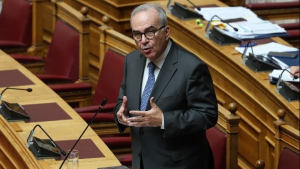 Παπαθανάσης: Τι απάντησε στις αιτιάσεις ΠΑΣΟΚ για τις ΜμΕ και το Ταμείο Ανάκαμψης