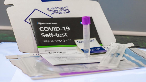 Τζανάκης: 9.000 κρούσματα με τη χρήση των self test