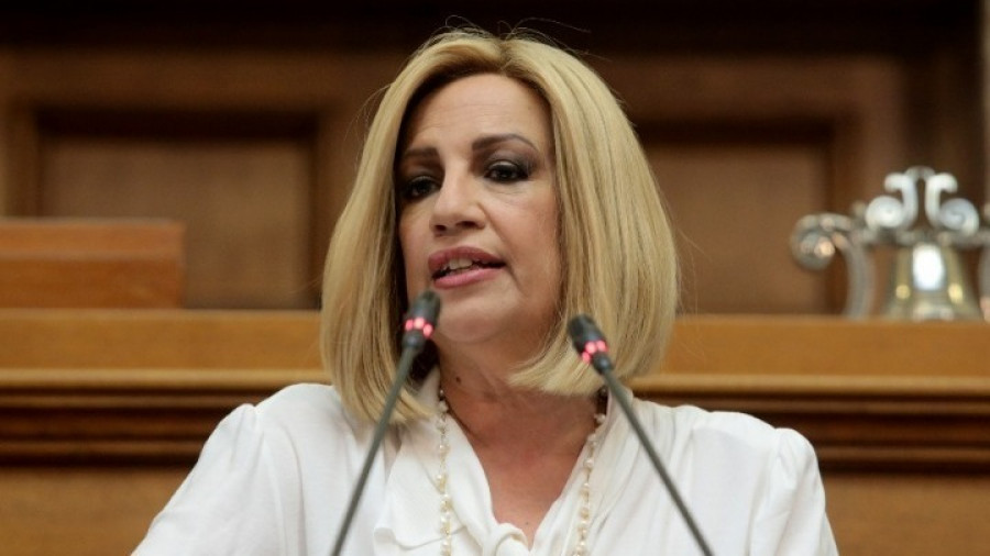 Γεννηματά: Η κυβέρνηση καταργεί εργασιακά δικαιώματα, μας επιστρέφει στην εποχή των ατομικών συμβάσεων