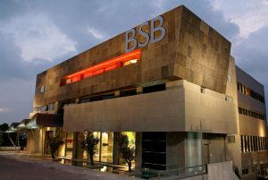B&amp;F ΑΒΕΕ Ενδυμάτων: Έναρξη διαδικασίας μερικής διάσπασης κλάδου με σύσταση νέας νομικής οντότητας