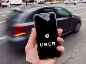 Uber: Εξαγοράζει την εταιρεία λογισμικού διαχείρισης στόλων Transplace