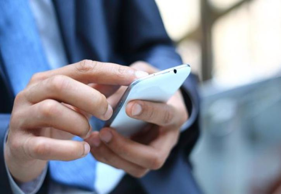 ΣΕΠΕ: Φρένο στην πτώση των πωλήσεων smartphones