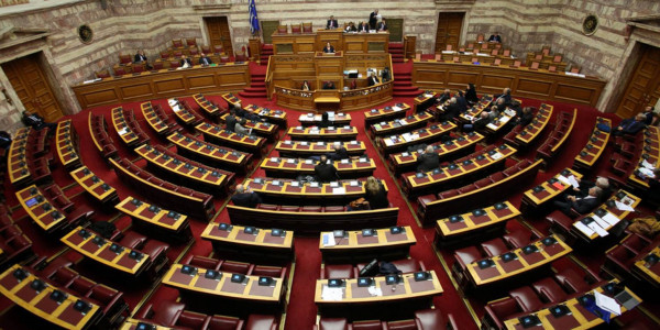 Μπαράζ νομοσχεδίων στη Βουλή το επόμενο δεκαήμερο