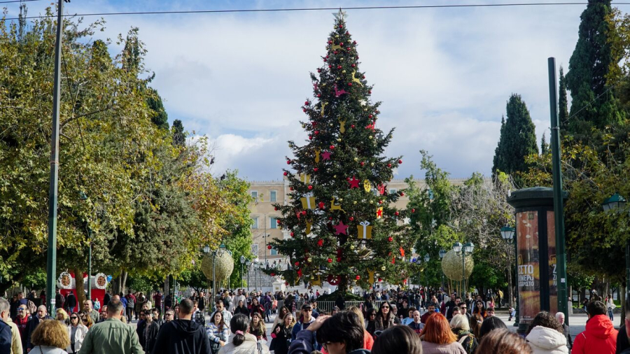 ΣΕΛΠΕ: Συγκρατημένες οι δαπάνες των καταναλωτών φέτος τα Χριστούγεννα