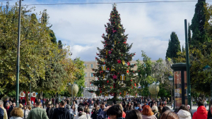 ΣΕΛΠΕ: Συγκρατημένες οι δαπάνες των καταναλωτών φέτος τα Χριστούγεννα