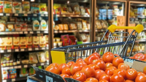 Πιο ακριβά τα τρόφιμα κατά 30% σε σχέση με το 2021 - Νέες ανατιμήσεις από τον Σεπτέμβριο