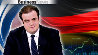 Πιερρακάκης στη Deutsche Welle: «Θέλουμε και άλλες επενδύσεις από τη Γερμανία»