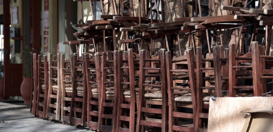 Πότε αναμένεται να επαναλειτουργήσει η εστίαση - Ποια τα πιθανά σενάρια