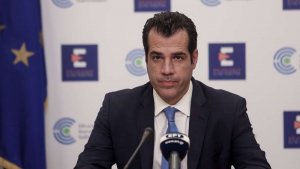 Πλεύρης: Απαράδεκτη η μη εξυπηρέτηση ασφαλισμένων από διαγνωστικά κέντρα