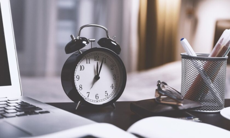 Αλλαγή ώρας: Πότε θα γυρίσουμε τους δείκτες των ρολογιών μία ώρα πίσω