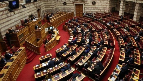 Συλλογικές συμβάσεις εργασίας: Ξεκινάει η συζήτηση του νομοσχεδίου στην Ολομέλεια της Βουλής