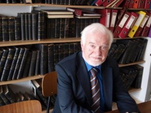 Απεβίωσε ο πρώην πρόεδρος του ΕΦΕΤ, χημικός Νίκος Κατσαρός