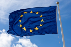 Covid-19: Εως τέλη Ιουνίου προβλέπει η ΕΕ ανοσία της αγέλης