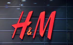 H&amp;M: Μεταφέρει τα γραφεία της σε νέο χώρο στην Αθήνα