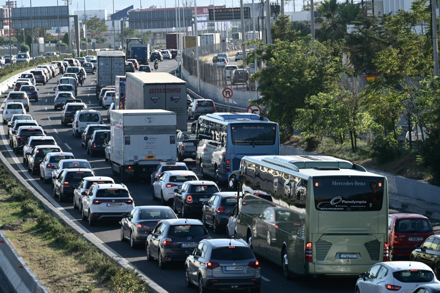 Υπ. Μεταφορών: Οριστική λύση στο ζήτημα των πινακίδων κυκλοφορίας - Τέλος στις χρονοβόρες διαδικασίες
