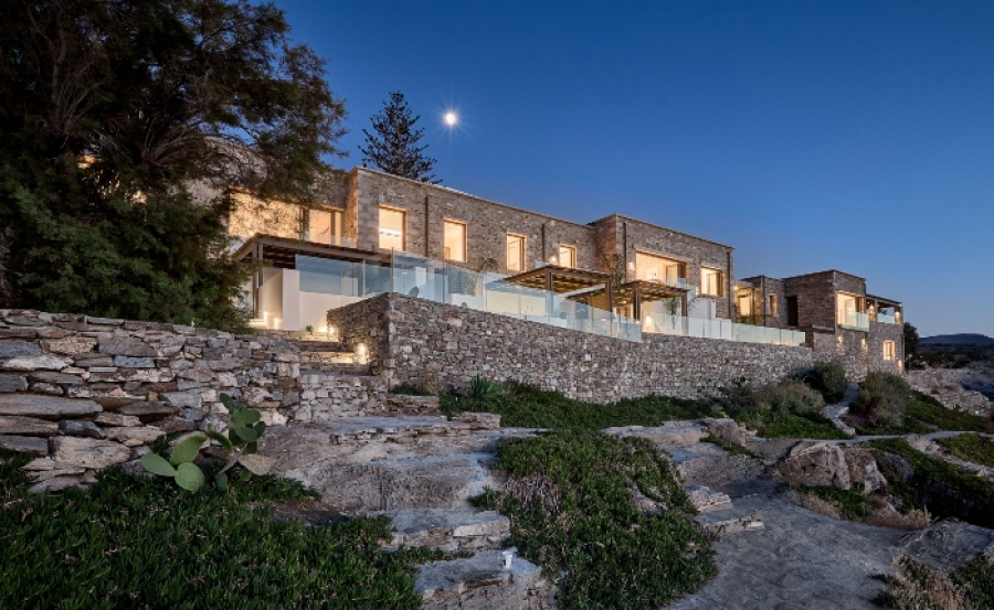 Όμιλος WATT: Ανακατασκεύασε το Ξενία Πάρου