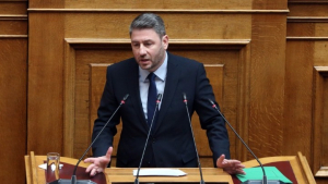 Βουλή - Νίκος Ανδρουλάκης: Είστε μια κυβέρνηση σε αποδρομή