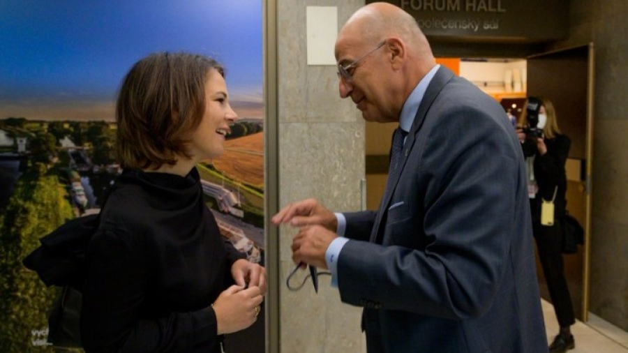 Δένδιας - Μπέρμποκ: Οι εξελίξεις στην Αν. Μεσόγειο στο επίκεντρο