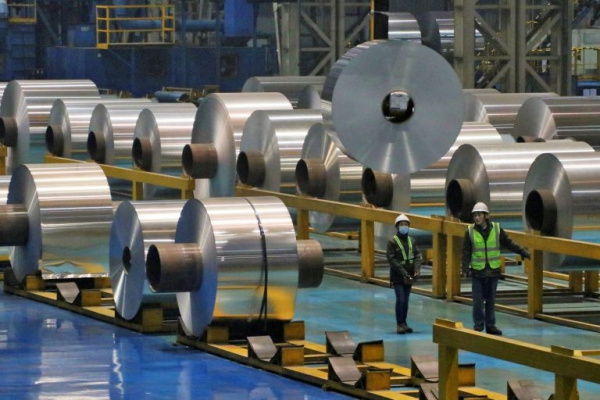 Πτώση 13,5% στις τιμές παραγωγού στη βιομηχανία