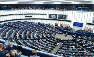 Το ΕΚ συναινεί στην αναβολή των κανόνων βιωσιμότητας και δέουσας επιμέλειας