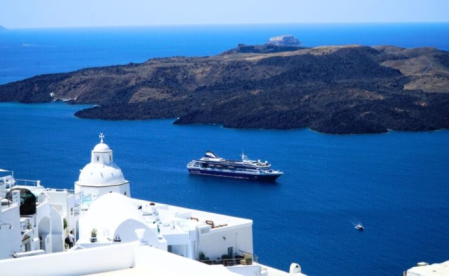 Στρατηγικό σχέδιο επανεκκίνησης για τη Σαντορίνη και τις Κυκλάδες από το Επιμελητήριο Κυκλάδων