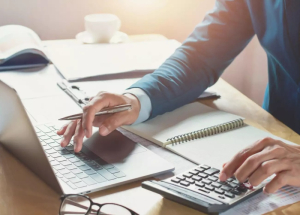 Στις ψηφιακές πληρωμές στρέφονται οι Έλληνες - Τι σημαίνει αυτό για την πάταξη της φοροδιαφυγής