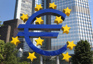 Μικρή υποχώρηση στον πληθωρισμό της Ευρωζώνης για τον Ιούνιο