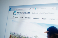 Παγκόσμια Τράπεζα: Επιπλέον 200 εκατ. δολάρια στην Ουκρανία- Μάλμπας: «Μην αποθηκεύετε τρόφιμα και βενζίνη»