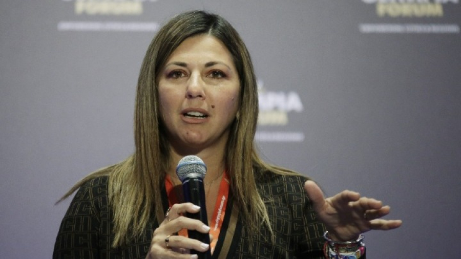 Ζαχαράκη: Στα 12,7 δισ. ευρώ περίπου τα έσοδα από τον τουρισμό το οκτάμηνο