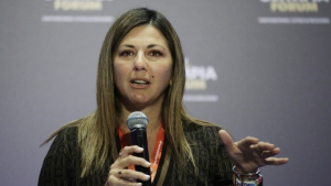 Ζαχαράκη: Στα 12,7 δισ. ευρώ περίπου τα έσοδα από τον τουρισμό το οκτάμηνο