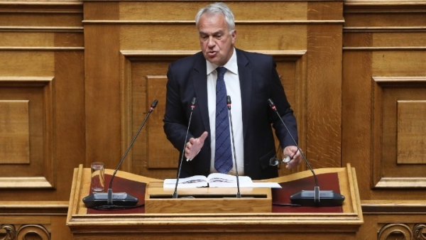 Ξέσπασμα Βορίδη στη Βουλή: "Αν είσαι λεβέντης σήκω όρθιος να πεις ότι η κυβέρνηση σκότωσε έναν άνθρωπο" (vid)